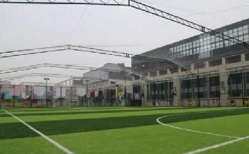 樓頂足球場、籠式足球場建設(shè)